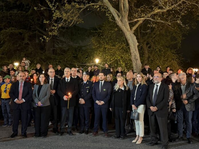 Πλήθος πιστών στην περιφορά και συνάντηση των Επιταφίων στην Κηφισιά_69da012290a0f.jpeg