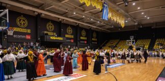 Η εκδήλωση παραδοσιακών χορών του Δήμου Αμαρουσίου ένωσε μικρούς και μεγάλους