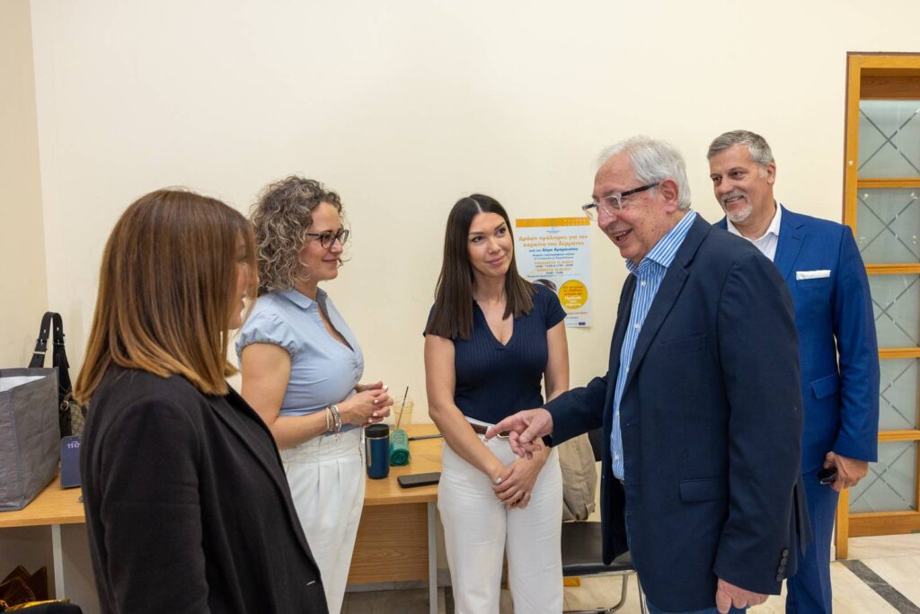 Με μεγάλη συμμετοχή πολιτών η πρώτη ημέρα της δράσης πρόληψης για τον καρκίνο του δέρματος στο Δημαρχείο Αμαρουσίου