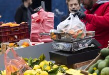 Μεταφορά βιολογικής αγοράς Τρίτης στην οδό Παπαϊωάννου