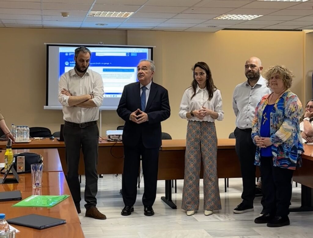 «Ψηφιακή Εκπαίδευση και Ενδυνάμωση» στο ΚΑΠΗ Βριλησσίων