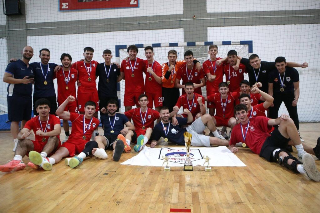 Ο ΕΣΝ Βριλησσίων Πανελλήνιος Πρωταθλητής Χάντμπολ Νέων (U20) 2026! 6 Ο ΕΣΝ Βριλησσίων Πανελλήνιος Πρωταθλητής Χάντμπολ Νέων (U20) 2026!