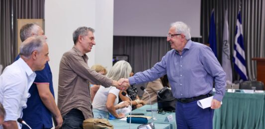 Συνάντηση του Δημάρχου Αμαρουσίου Θεόδωρου Αμπατζόγλου με τις Διευθύνσεις Πρωτοβάθμιας Εκπαίδευσης των Σχολείων του Δήμου Home