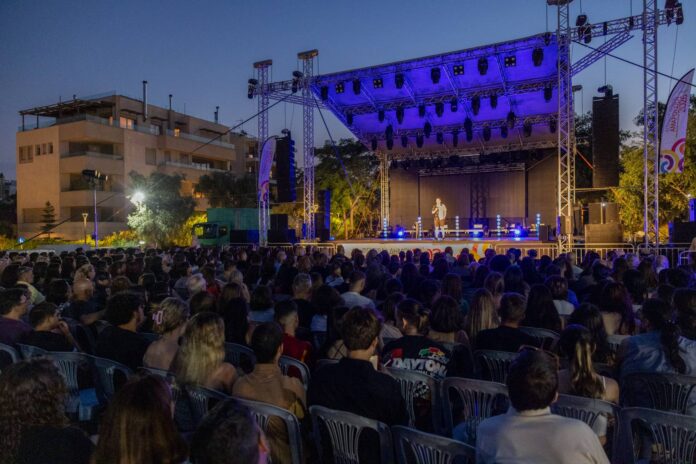Άφθονο γέλιο με τον Σπήλιο Φλώρο στο Φεστιβάλ Δήμου Αμαρουσίου 2026_6a51ff2eb92e4.jpeg