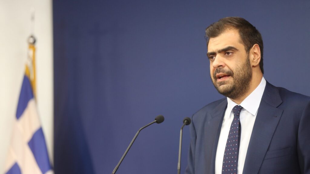 Σημεία συνέντευξης του Υφυπουργού παρά τω Πρωθυπουργώ και Κυβερνητικού Εκπροσώπου Παύλου Μαρινάκη στo κεντρικό δελτίο ειδήσεων του Blue Sky 3 Σημεία συνέντευξης του Υφυπουργού παρά τω Πρωθυπουργώ και Κυβερνητικού Εκπροσώπου Παύλου Μαρινάκη στo κεντρικό δελτίο ειδήσεων του Blue Sky