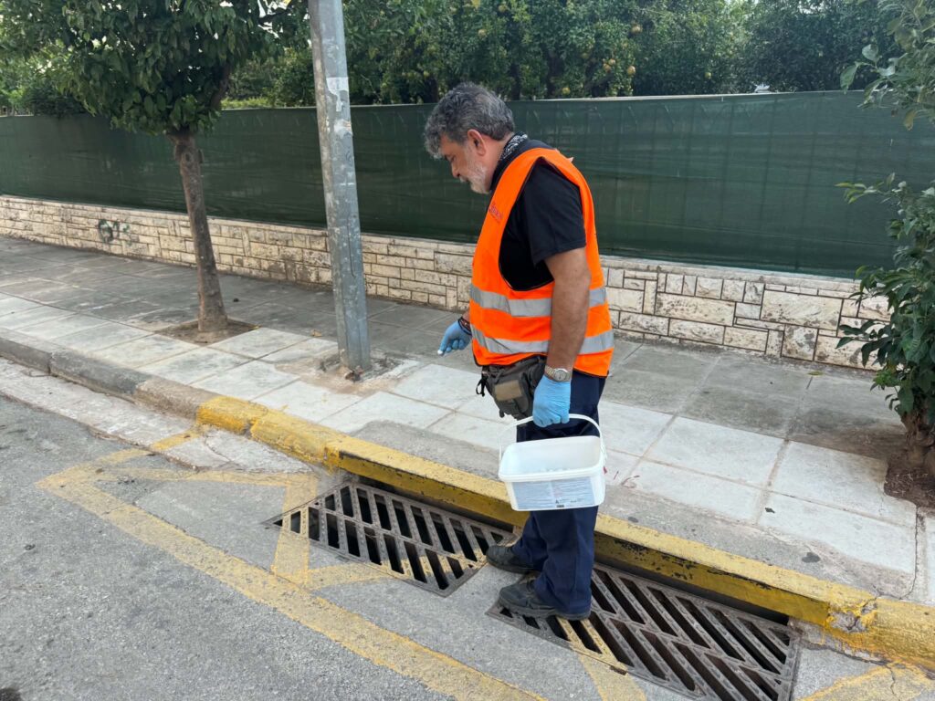 Ιός του Δυτικού Νείλου: Άμεση κινητοποίηση του Δήμου Βριλησσίων και της Περιφέρειας Αττικής μετά την επιβεβαίωση κρούσματος 4 Ιός του Δυτικού Νείλου: Άμεση κινητοποίηση του Δήμου Βριλησσίων και της Περιφέρειας Αττικής μετά την επιβεβαίωση κρούσματος