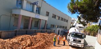 Νεότερη αυτοψία του Δημάρχου Αμαρουσίου Θεόδωρου Αμπατζόγλου στο έργο επέκτασης του 1ου Δημοτικού Σχολείου – Σε εξέλιξη οι εργασίες σκυροδέτησης