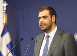 Σημεία συνέντευξης του Υφυπουργού παρά τω Πρωθυπουργώ και Κυβερνητικού Εκπροσώπου από το vidcast POP Politics στην ιστοσελίδα «Popaganda» Home