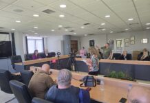 Συνέντευξη τύπου του δημάρχου για το ζήτημα του 1ου Λυκείου