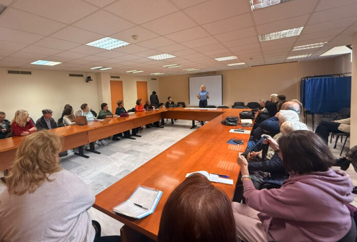 «Βιβλιοφάγοι»: Φιλαναγνωσία και ιστορίες ζωής με την Αντριάνα Παρασκευοπούλου στο ΚΑΠΗ του Δήμου Βριλησσίων_6ae4c2442c8cd.jpeg